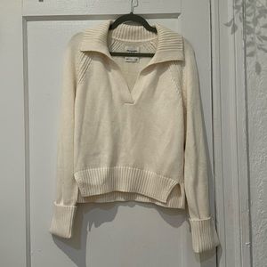 Abercrombie cream sweater size S